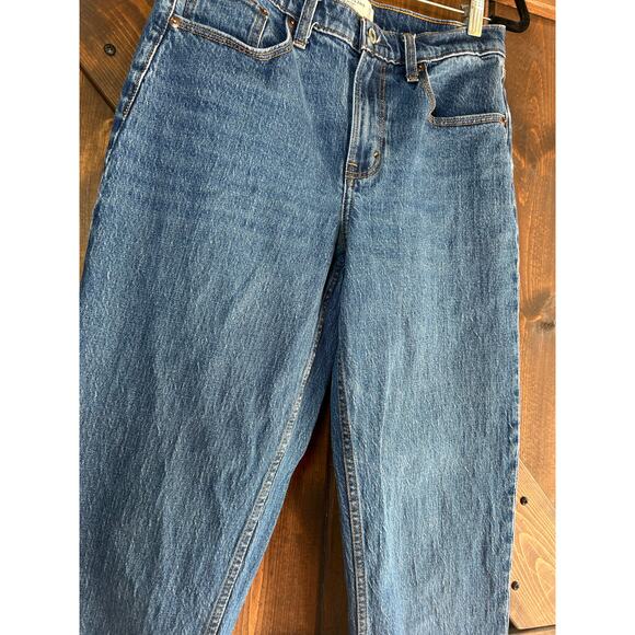 Abercrombie and Fitch women’s 28 6L Curve Love Mid Rise 90s Straight Jeans - Picture 3 of 4